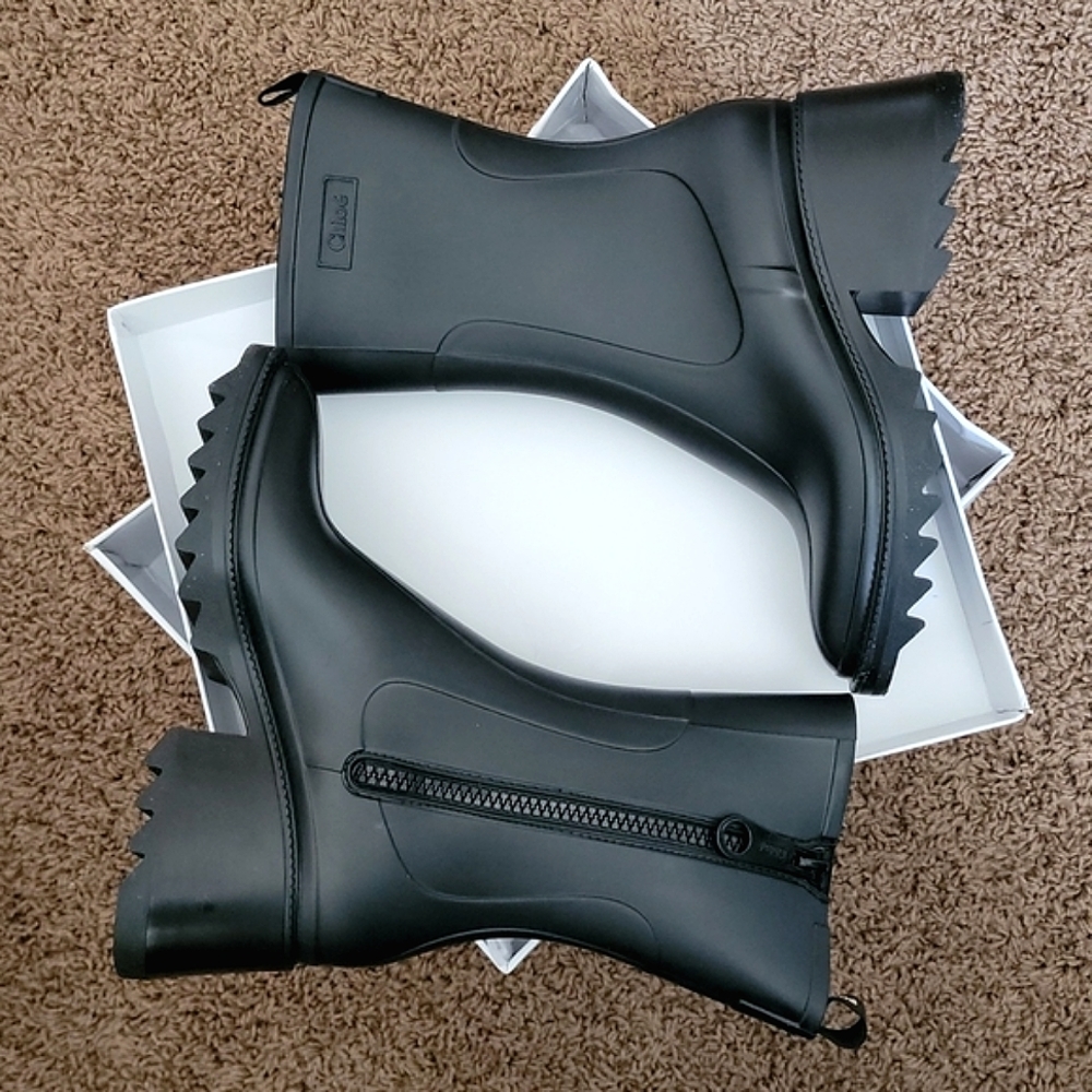 Black, chunky rainboots
